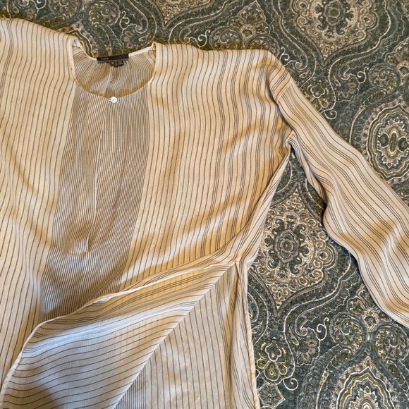 Vince Cream w/Black Variegated Stripes Tunic Blouse, Size Medium - Picture 4 of 8